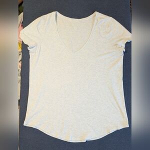 Lululemon size 8/10 Love Tee V-Neck